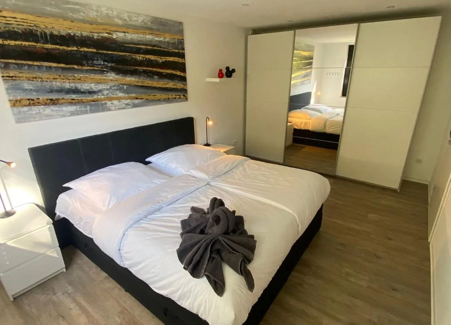 Moderne 2-Zimmer-Wohnung Mit Garten Hannover 0*,  Almanya