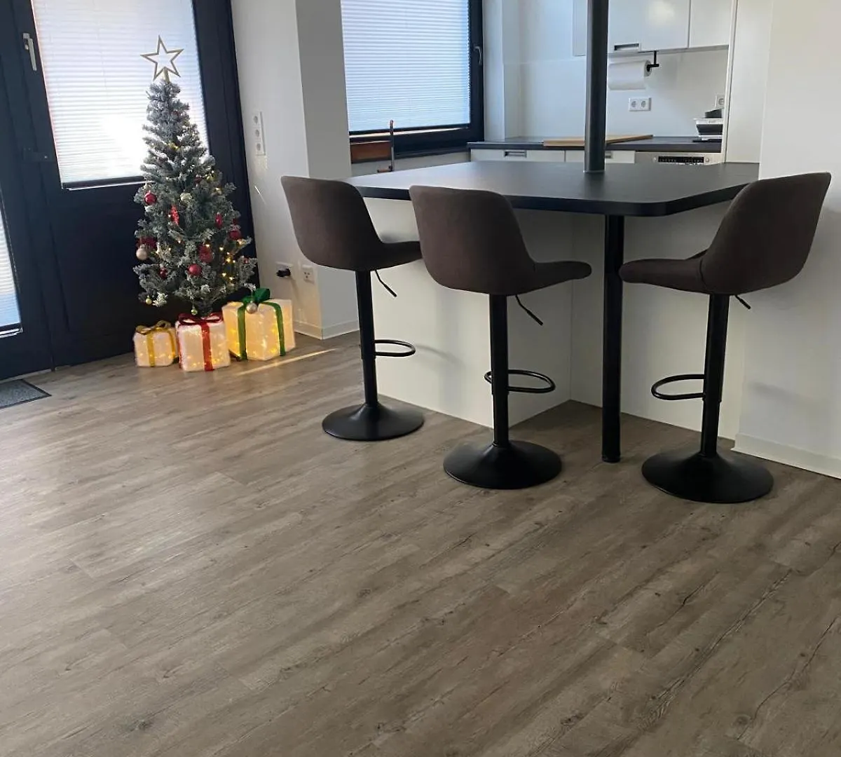 Moderne 2-Zimmer-Wohnung Mit Garten Hannover 0*,